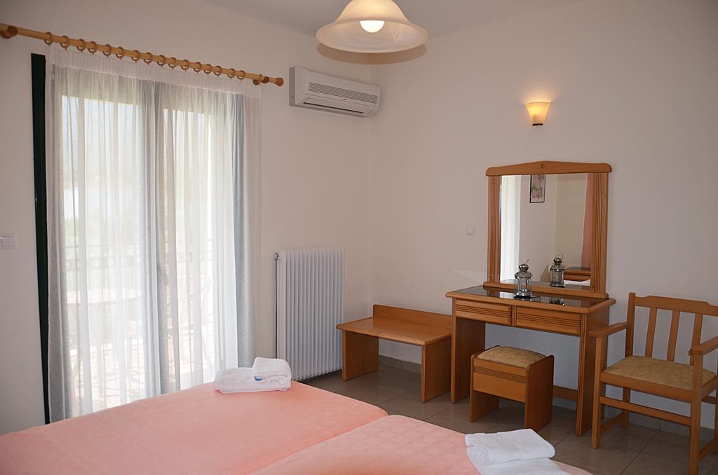 Hotel Patelis Púlithra Kültér fotó