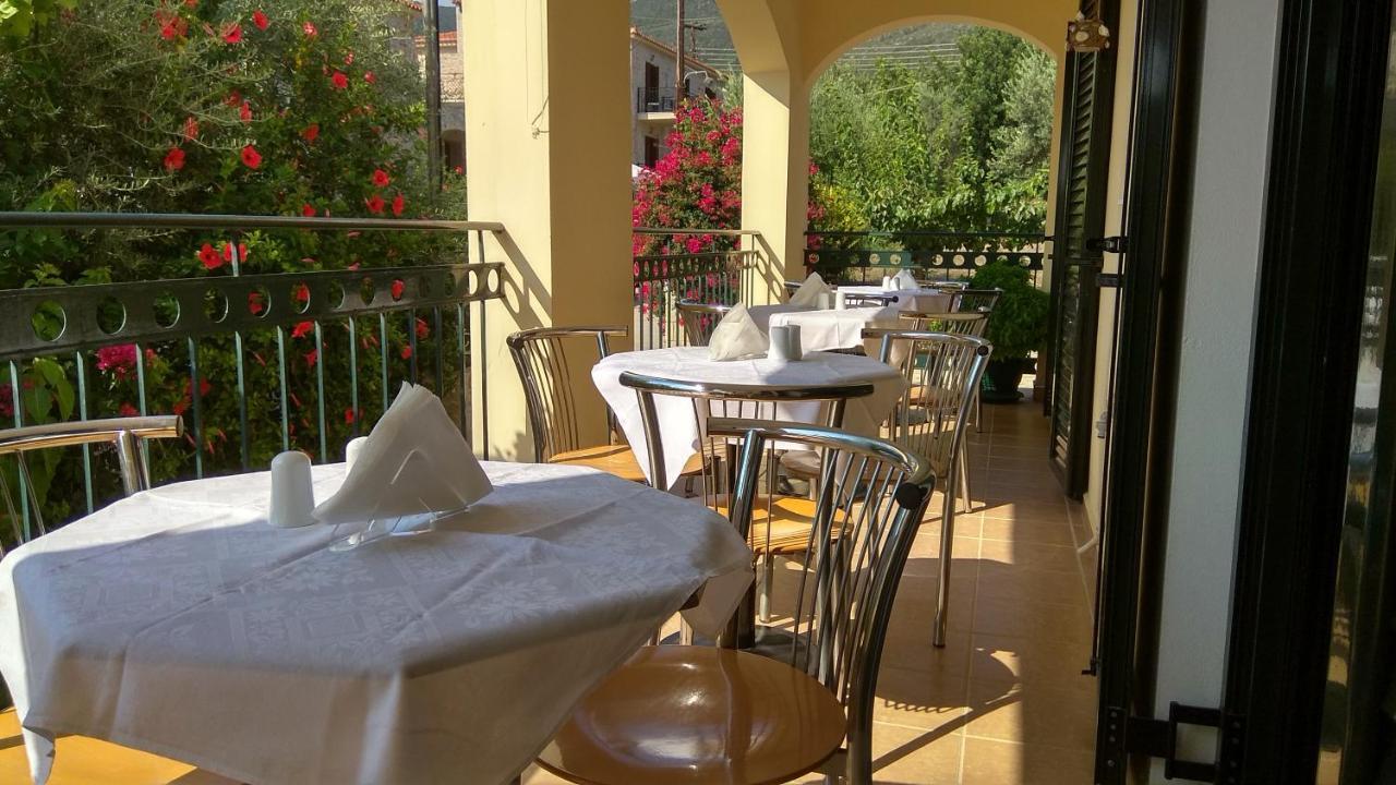Hotel Patelis Púlithra Kültér fotó