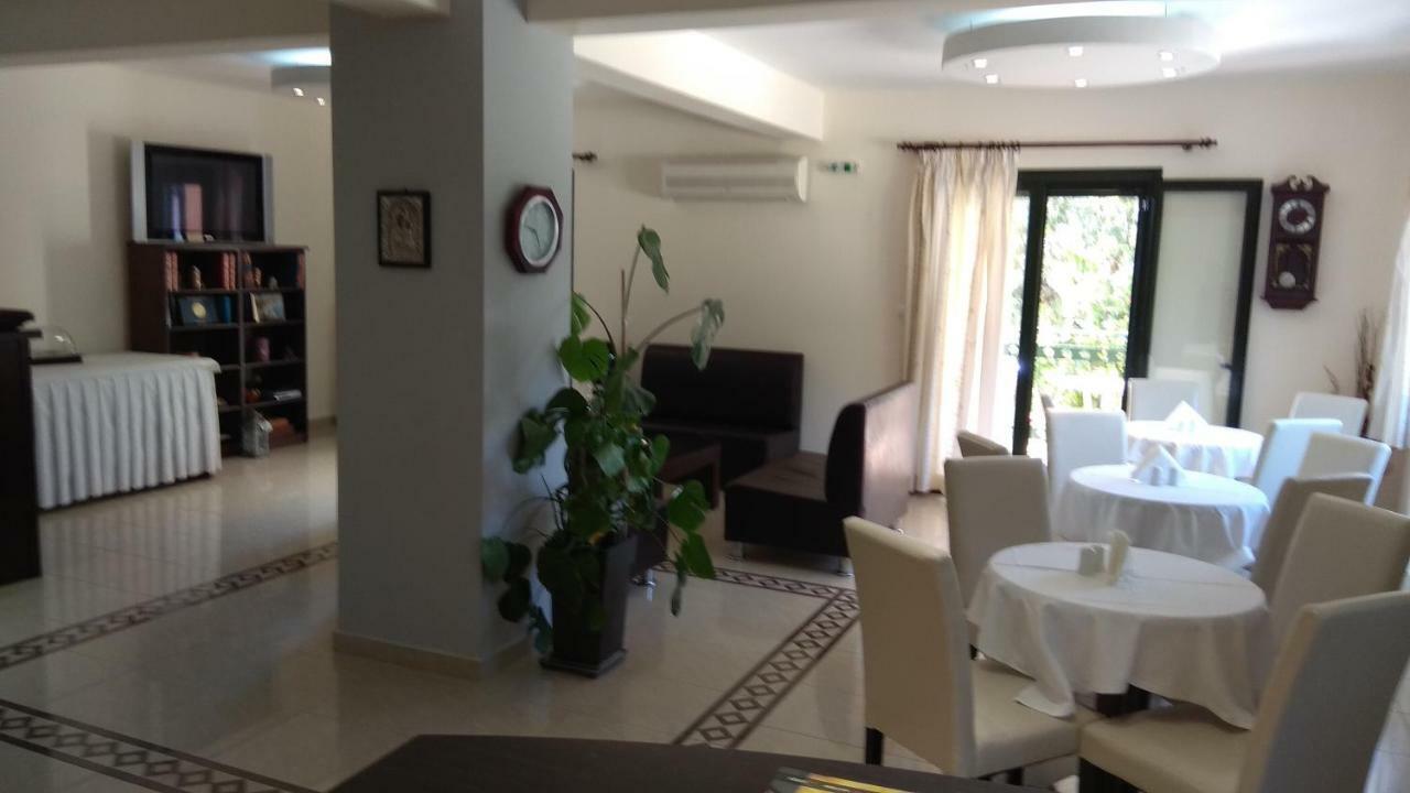 Hotel Patelis Púlithra Kültér fotó