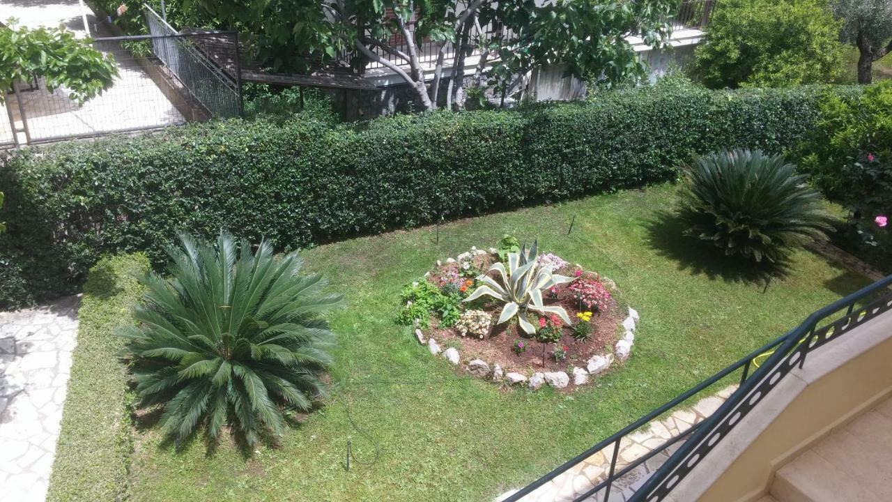 Hotel Patelis Púlithra Kültér fotó