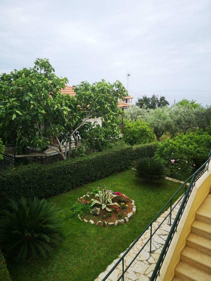 Hotel Patelis Púlithra Kültér fotó