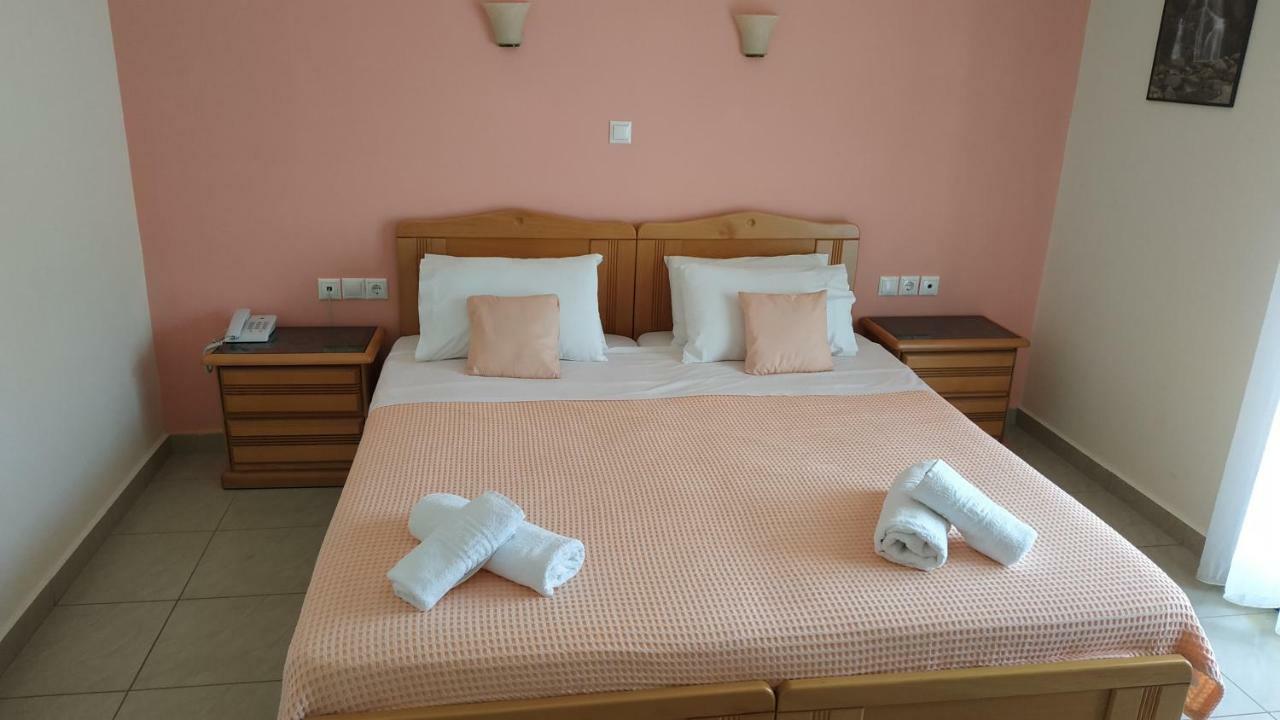 Hotel Patelis Púlithra Kültér fotó